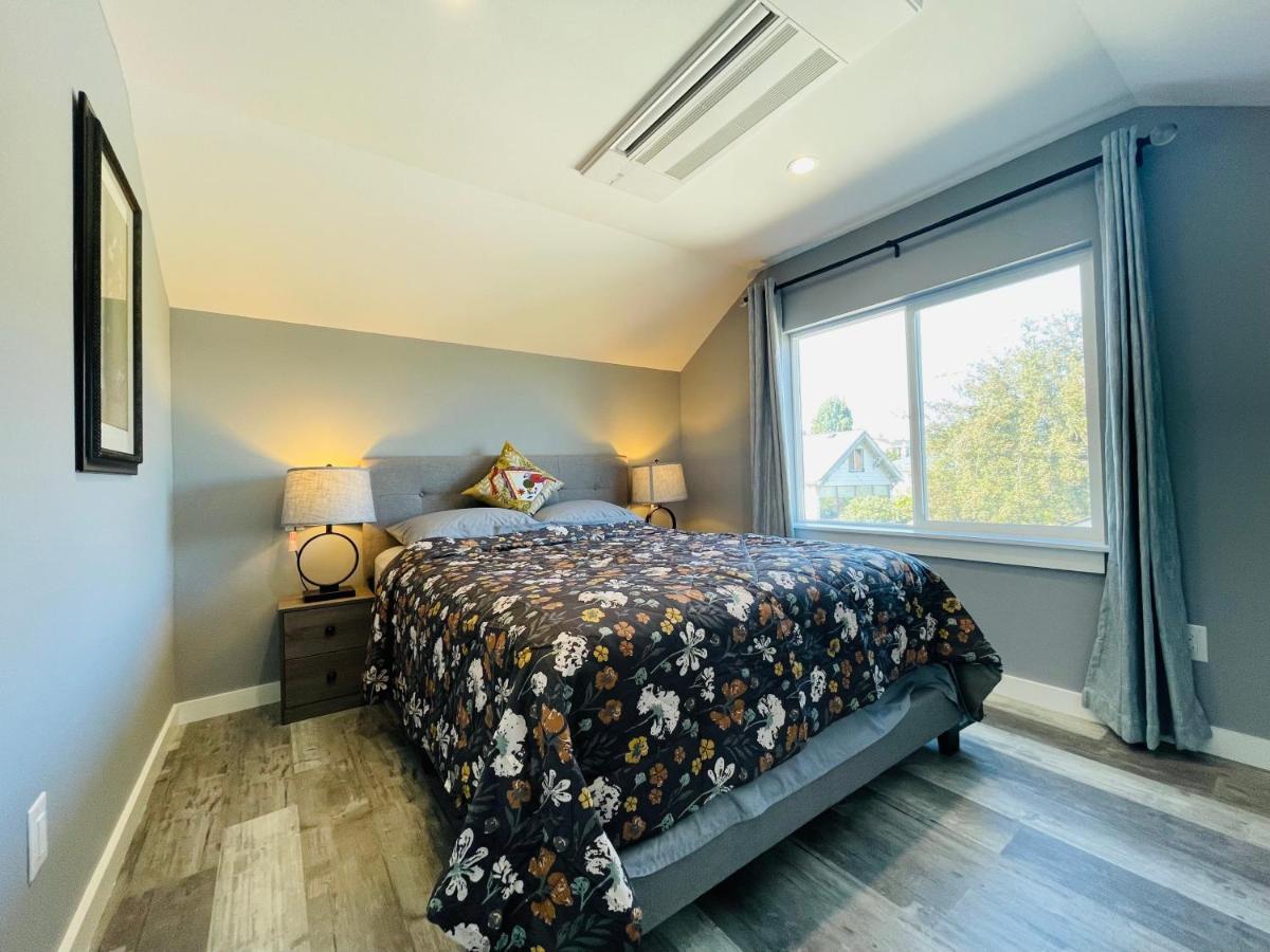Green Lake 1St Line Home B With Central Air Conditioners Seattle Exterior foto